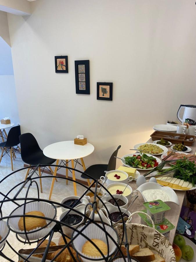 Sofia Hotel Yerevan Ngoại thất bức ảnh