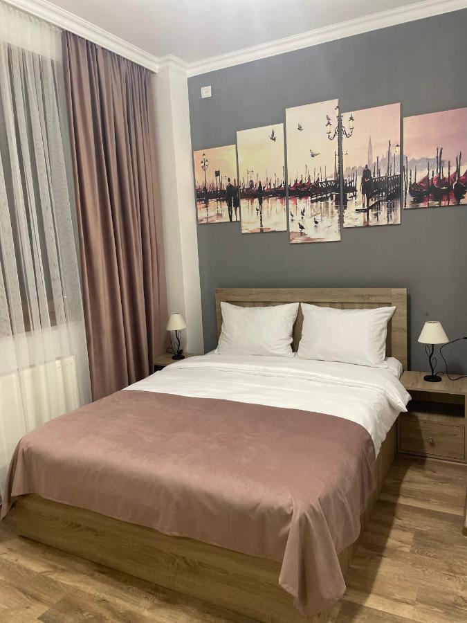Sofia Hotel Yerevan Ngoại thất bức ảnh