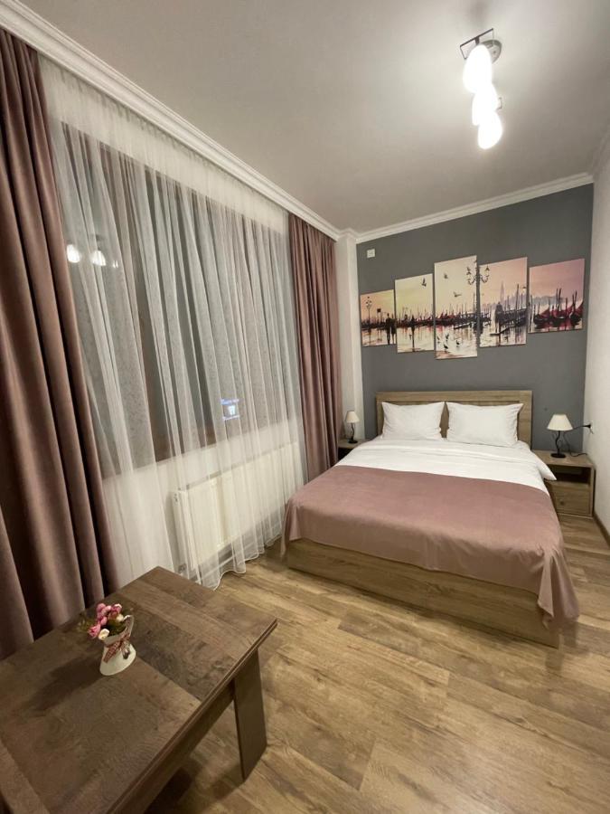 Sofia Hotel Yerevan Ngoại thất bức ảnh